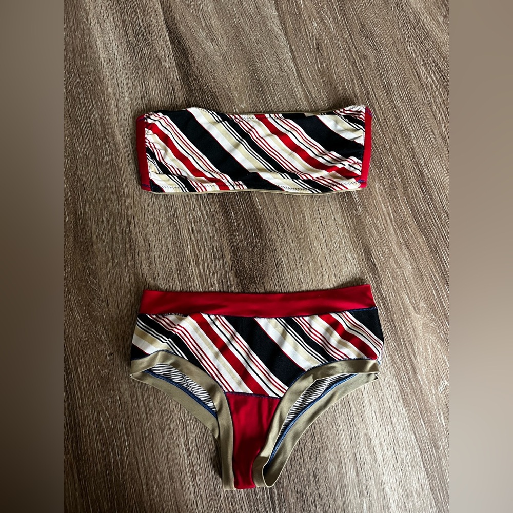 XiRENA Striped Bandeau Set